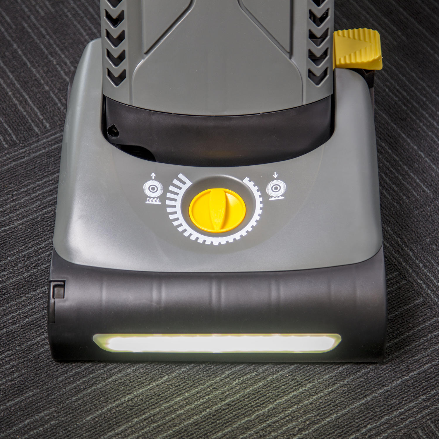 Freedom Commercial Upright Vacuum Cleaner - Image 2